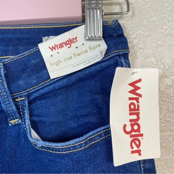 WOMEN'S WRANGLER high rise FIERCE FLARE JEAN - Picture 7 of 10